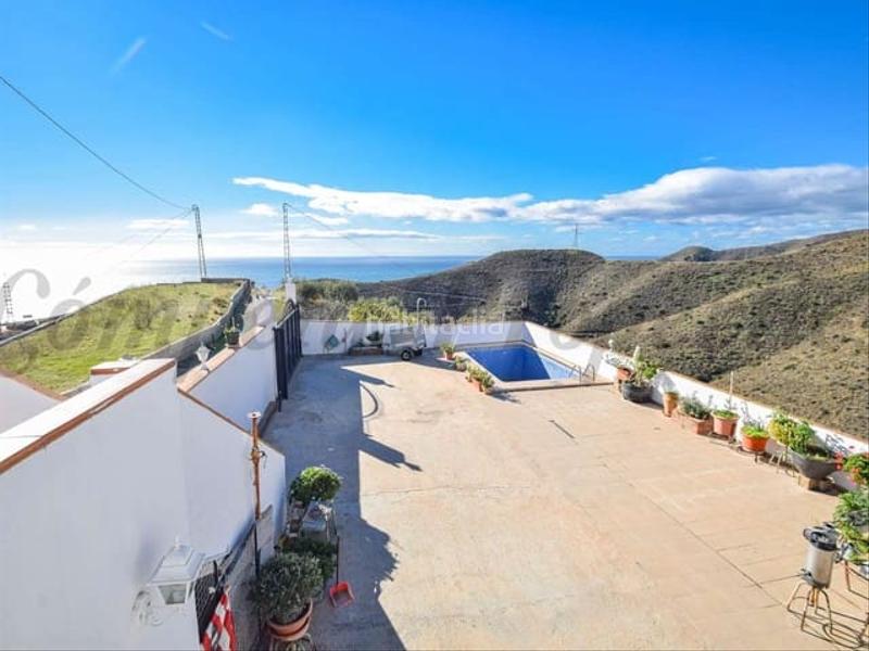 Foto a4346efe-9b96-42cb-afba-b62e84b3cce1. Residential plot in Torrox pueblo Torrox