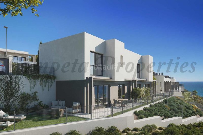 Foto f7712389-8bbf-4c5f-97bd-28ad3517520c. Casa amb aparcament a Lagos
