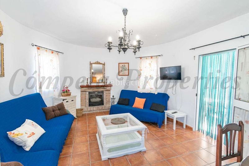 Foto 07711564-4961-4e83-aa3e-a957f7e33e02. Casa amb aparcament piscina a Torrox pueblo Torrox