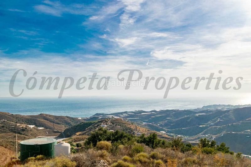 Foto 65a0219c-eaa4-4445-adb5-2e19fe8b2a7e. Casa amb aparcament piscina a Torrox pueblo Torrox