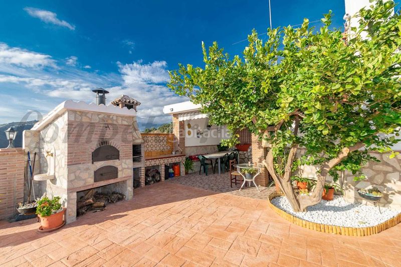 Foto 6eedd513-ace4-43a4-9cde-0e01d2242646. Casa amb aparcament piscina a Torrox pueblo Torrox