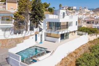 House in Torrox Park. Casa pueblo en torroxcosta
