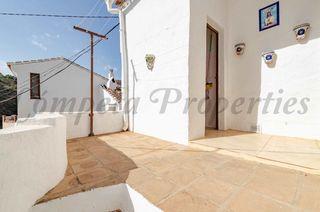 Casa a Salares