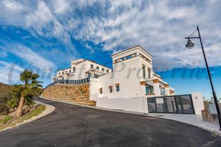 Casa a El Peñoncillo. Casa pueblo en torroxcosta