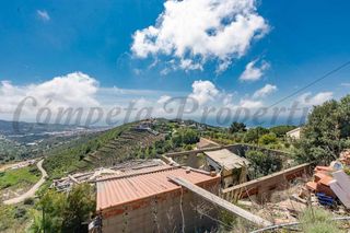 Maison à Torrox Pueblo. Casa de campo en torrox