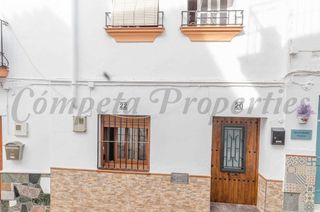 Casa a Sayalonga