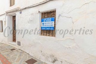 Casa a Salares