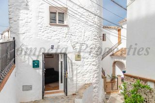 Casa a Salares