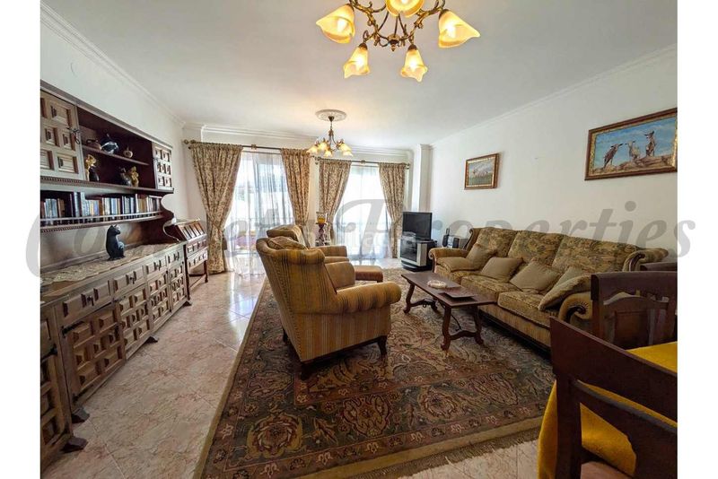 Foto 1526e4fe-e83d-4d77-8494-a2e8ca0824d1. Casa a Centro Nerja