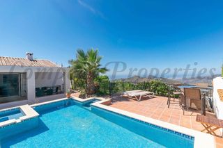 Maison à Cómpeta. Casa de campo en cómpeta