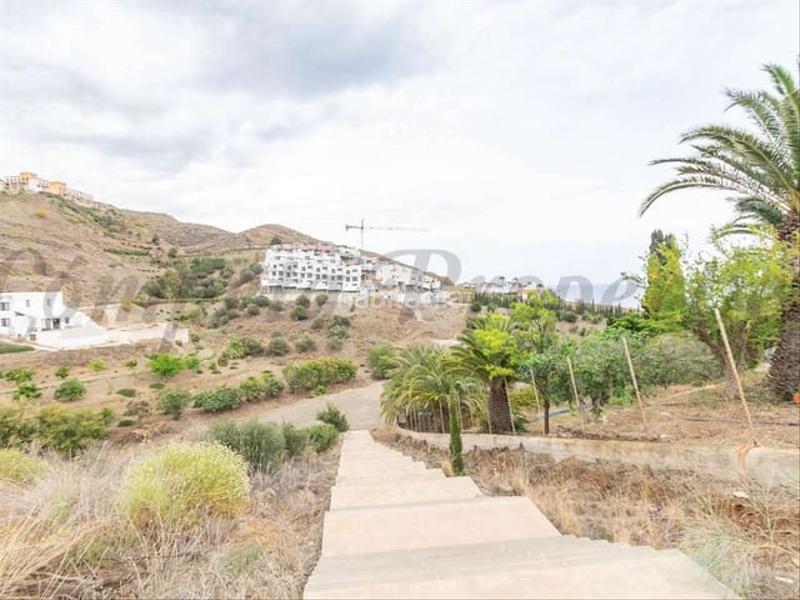 Foto f89ccfda-2e94-4f17-a1ce-5057810710d7. Terrain résidentiel dans Torrox pueblo Torrox