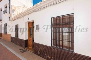 Rent House in Maro - Cuevas de Nerja. Casa pueblo en maro