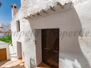 Casa adossada a Sedella