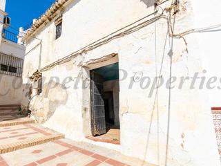 Casa adossada a Sayalonga