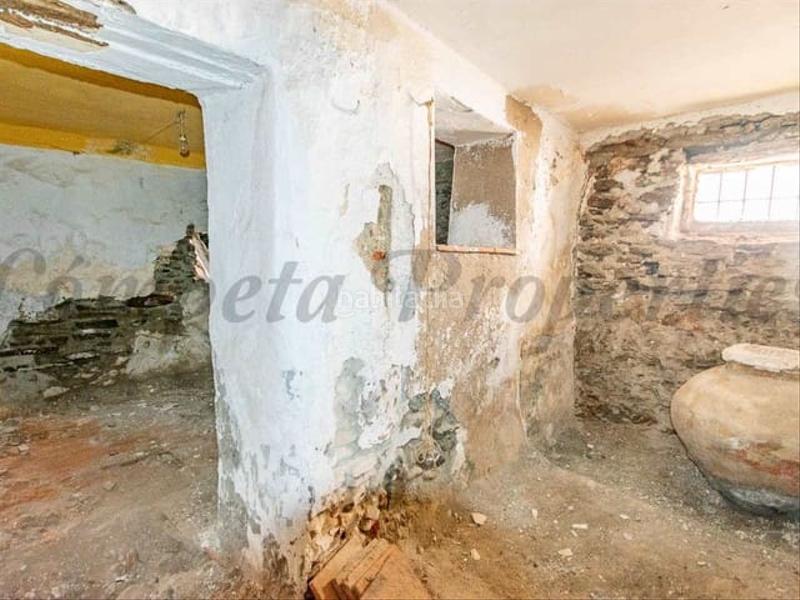 Foto bd71456d-46c3-4554-8c19-4254e67ffd81. Semi detached house with heating in Sayalonga