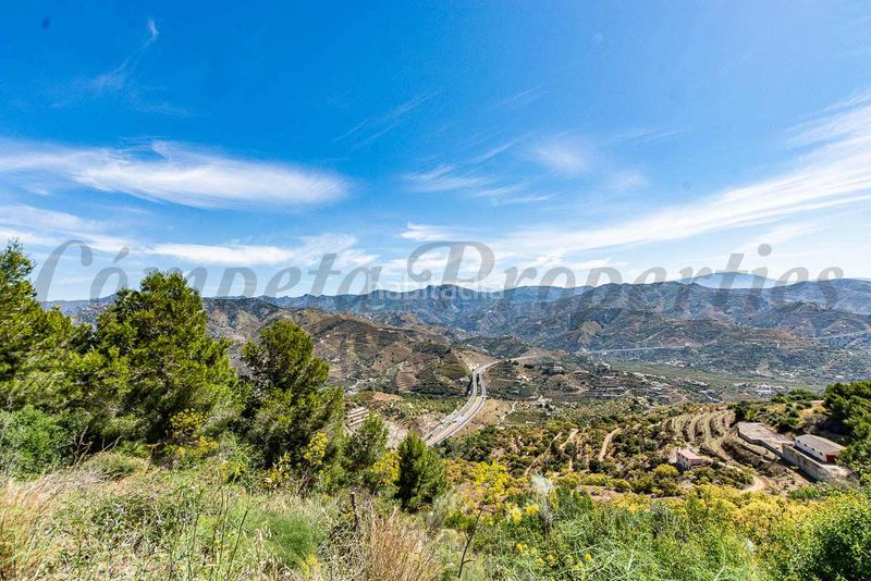 Foto 2b830e31-3e9e-47e7-a7a1-c2a4dd89b716. Finca rústica a Almuñecar centro Almuñécar