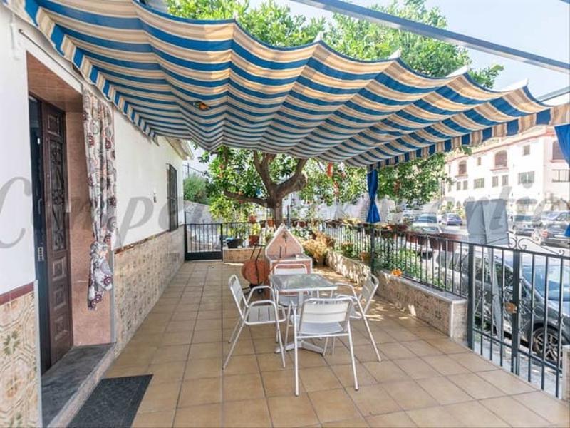 Foto f39d33af-b58d-4aa3-b9ab-eaae71635f57. Casa a schiera con riscaldamento in Cómpeta