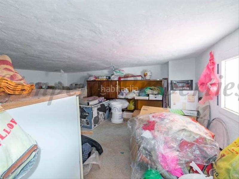 Foto f25bb9eb-c9fb-4a05-b126-973425072881. Casa adosada en Cómpeta