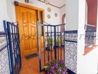 Casa adossada a Cómpeta