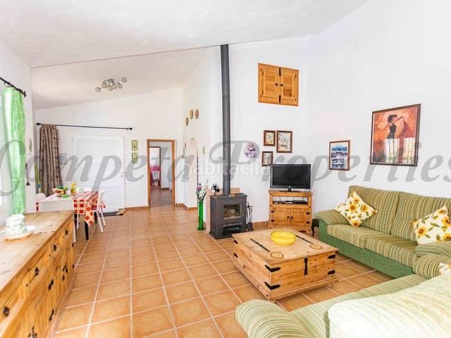 Foto caa89f14-d4f0-4fe5-a1dc-0cf74d64869f. Haus mit heizung in Torrox pueblo Torrox
