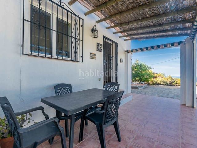Foto fee67a49-77f7-4e3c-bf1a-01938f8d0538. Haus mit heizung in Torrox pueblo Torrox