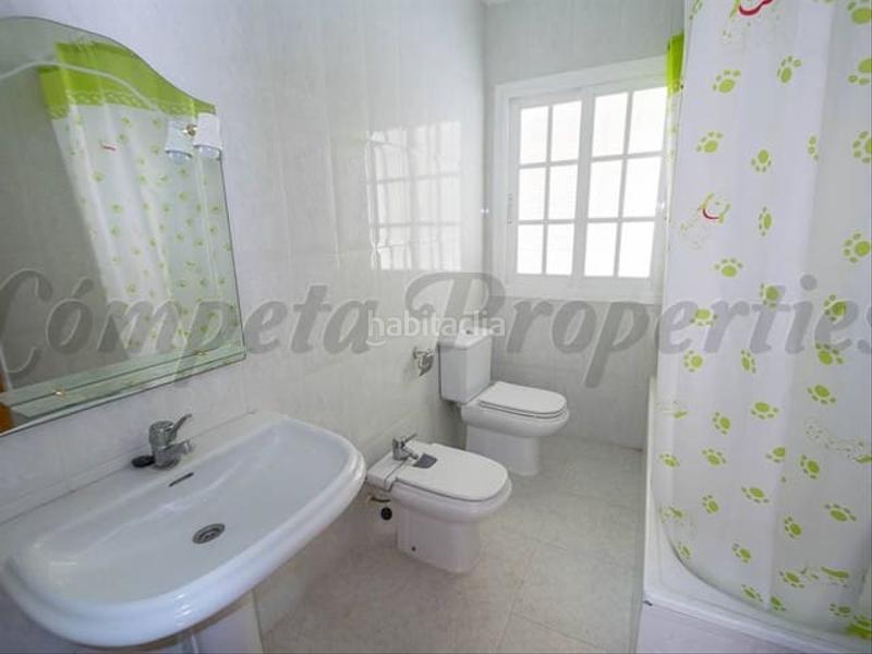 Foto 5adf9d87-005e-42ca-b5b1-5d42d1ff4d13. Semi detached house with heating in Torrox pueblo Torrox