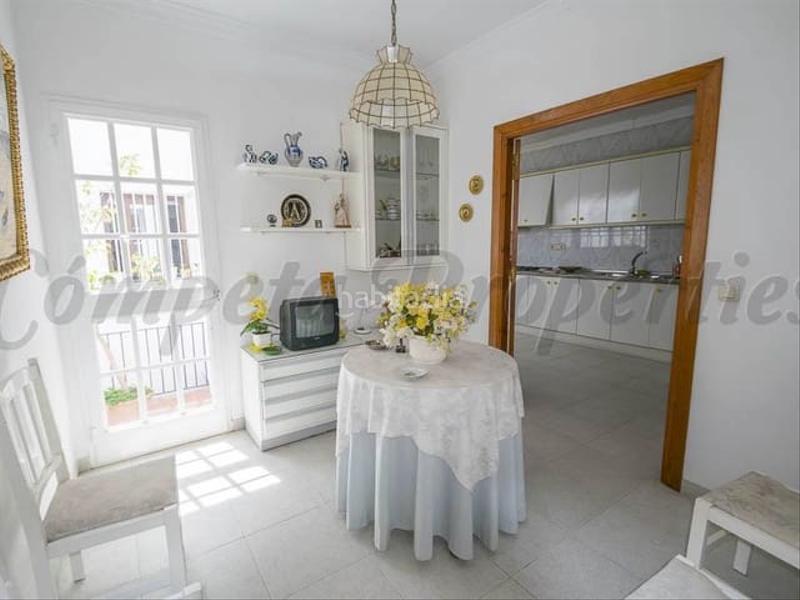 Foto dbe48048-49bf-40ed-96cf-3066cdb3a814. Semi detached house with heating in Torrox pueblo Torrox