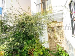 Semi detached house in Sedella