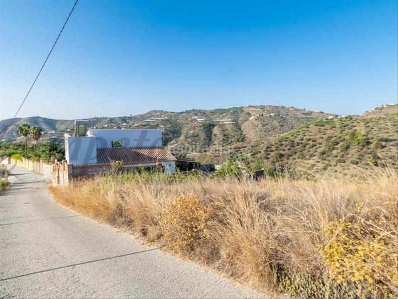 Foto b2cda9c0-04b4-41c6-980b-d96c6d86a025. Terreno residencial en Torrox pueblo Torrox