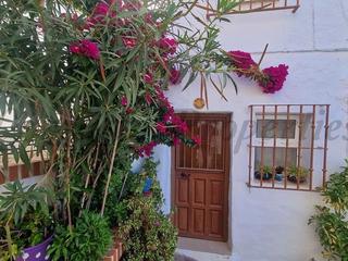 Casa adossada a Sedella