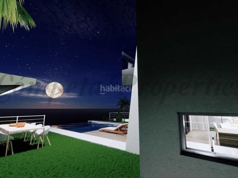 Foto 1d955a6c-9646-4ed4-bf8a-f3dd6a152797. Casa adosada en Torrox pueblo Torrox