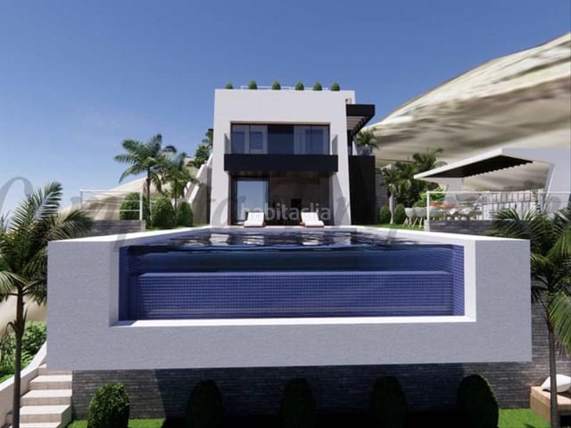 Foto a40451ff-9e54-4990-9120-523f28ca9267. Casa adosada en Torrox pueblo Torrox