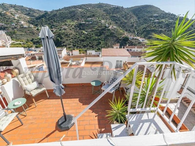 Foto 62667e9f-f93a-4ab7-8b68-812a96d6971f. Semi detached house with heating in Torrox pueblo Torrox