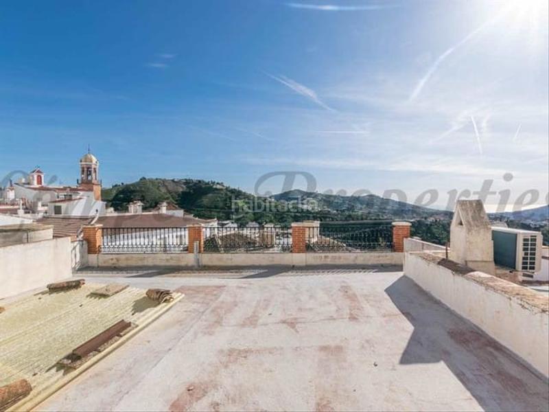 Foto 79dbe07d-b85d-4230-a9bb-35773323d1e7. Casa adossada amb calefacció a Cómpeta