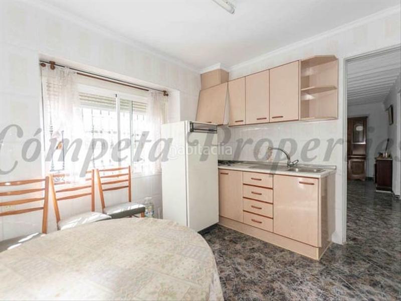 Foto 8d24f039-83e9-4990-9296-fe893d196294. Casa adossada amb calefacció a Cómpeta