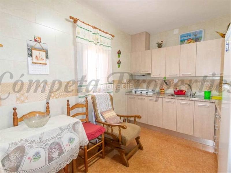 Foto 72e9fde1-e8d6-40b2-a093-a5ae8a9d53c7. Casa adosada en Cómpeta