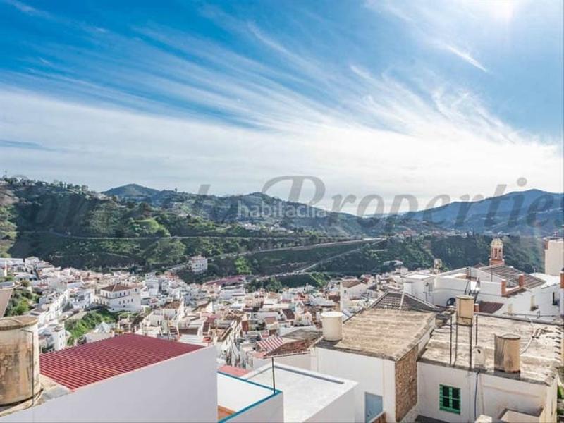Foto b78112d8-0eaf-4f98-bdf4-4665b9bb5002. Casa adosada en Cómpeta