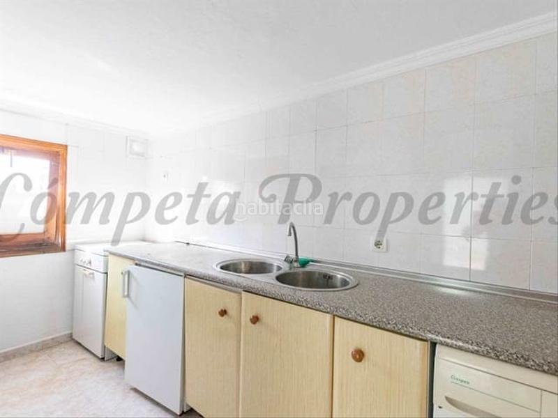 Foto a60844b8-5501-4a02-9f3d-5dc4f76a490d. Casa adosada en Cómpeta