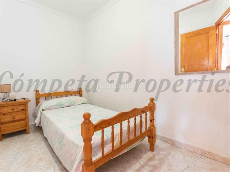 Foto dbcfd55a-5ad9-43d1-9da7-3c416cadbe0c. Casa adosada en Cómpeta