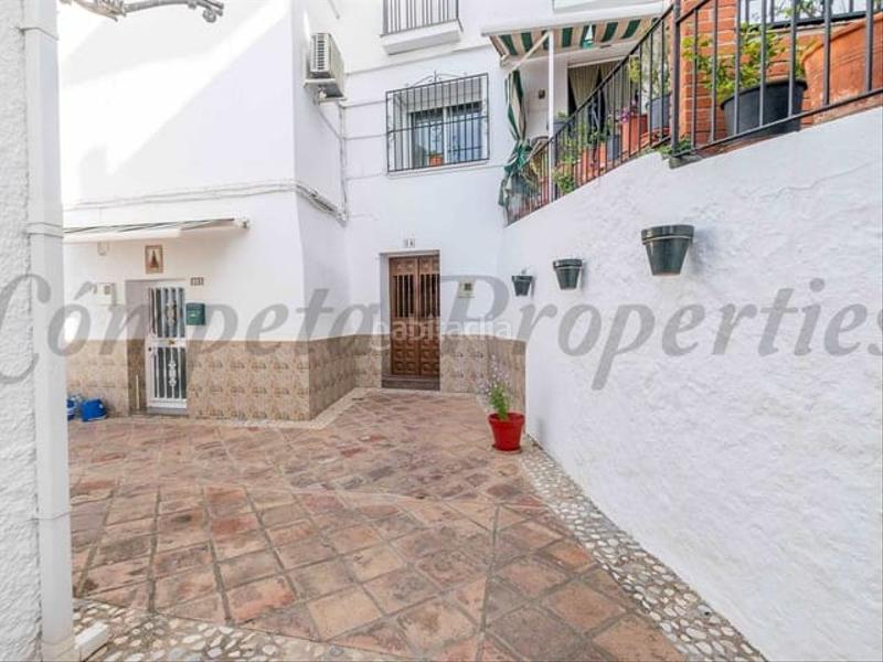 Foto 9bdcdf8b-4ab9-42ff-932c-f8f2cfd35476. Casa adosada en Torrox pueblo Torrox