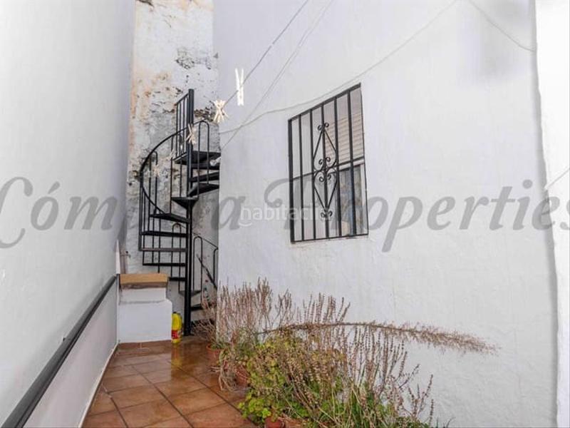 Foto ed52d963-5695-4908-a1b6-0abe3f2c241d. Casa adosada en Torrox pueblo Torrox
