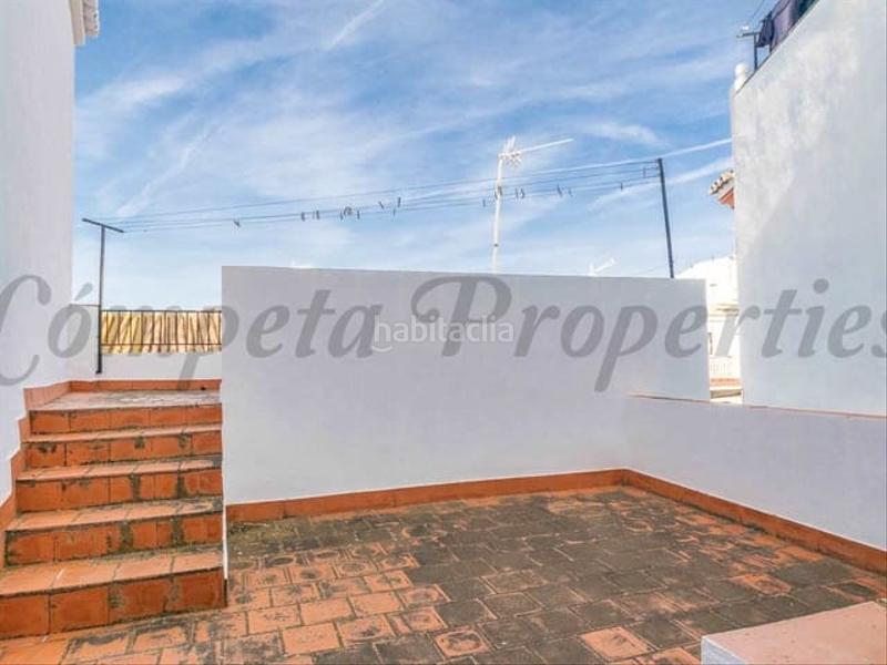 Foto 2c913452-d168-4f6c-a485-3a7383f7f121. Semi detached house with heating in Torrox pueblo Torrox