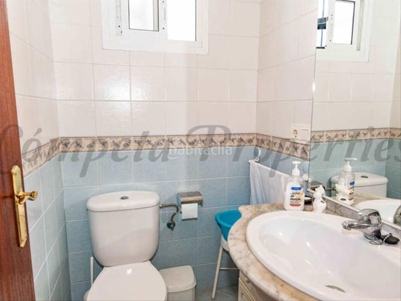 Foto dfda7c30-fb84-4bdf-81e7-ef1d77540b36. Semi detached house with heating in Torrox pueblo Torrox
