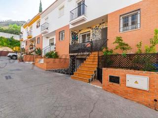 Casa adossada a Cómpeta