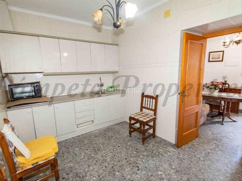 Foto d1b9a762-c77d-448c-9650-e273731c2f7d. Casa adosada en Torrox pueblo Torrox