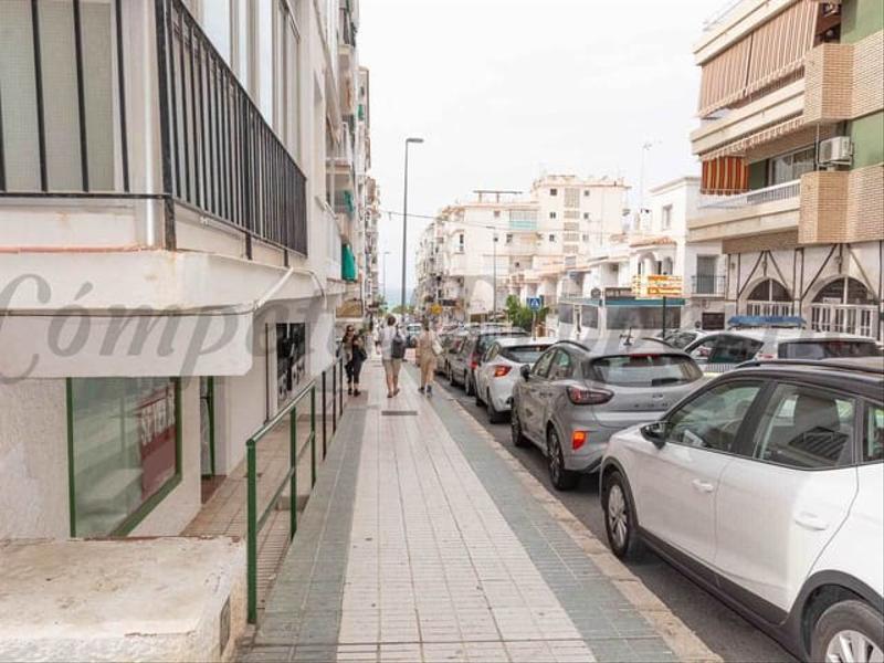 Foto 0fb665d6-a2c3-4dd2-bfef-34149438f6bd. Local comercial amb calefacció a nueva Nerja Nerja