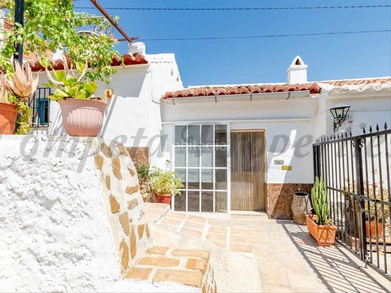 Foto 8248d275-0b21-4577-8335-a07529ab8993. Terreno residencial en Canillas de Aceituno