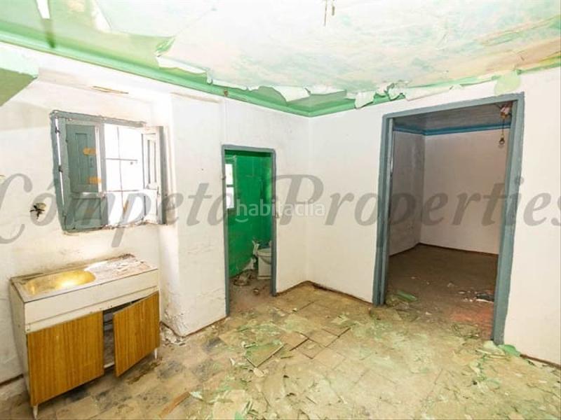 Foto 68ef3b19-33c7-4aa2-880e-7518a7bffb44. Casa adosada en Algarrobo pueblo Algarrobo