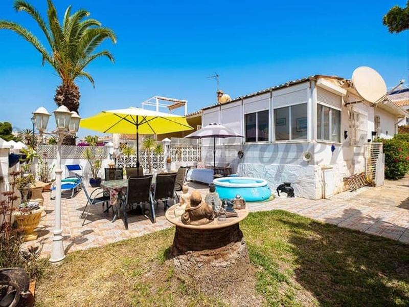 Foto 538b2264-23b8-4e3d-9329-c8fb2a3e266a. Reihenhaus mit heizung in Torrox pueblo Torrox