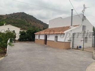 Semi detached house in Cútar